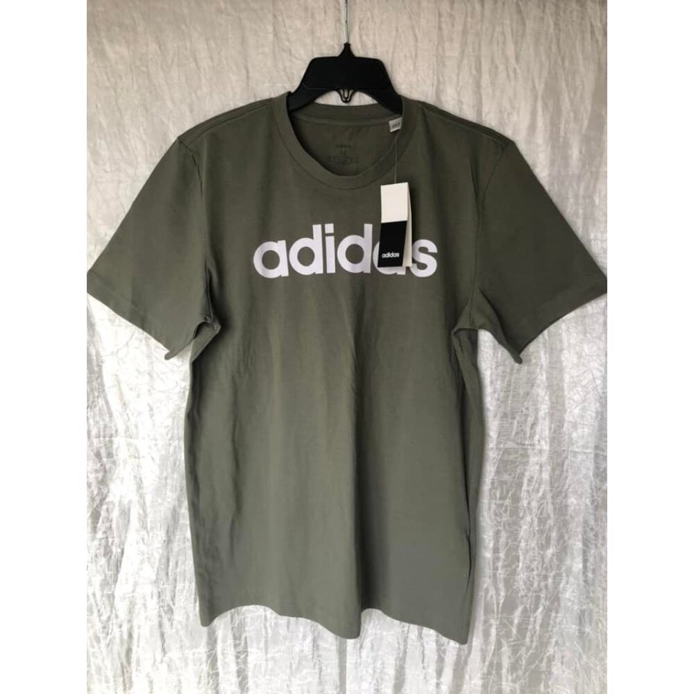 Women's Adidas T Shirt NEW Sz Medium